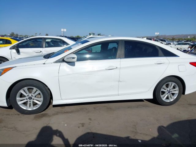 5NPEB4AC2EH839366 Hyundai SONATA GLS