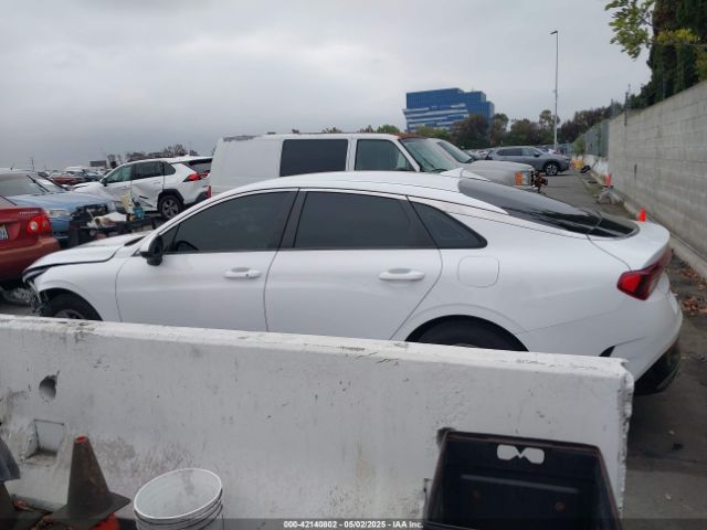 5XXG14J21NG132855 KIA K5 LXS