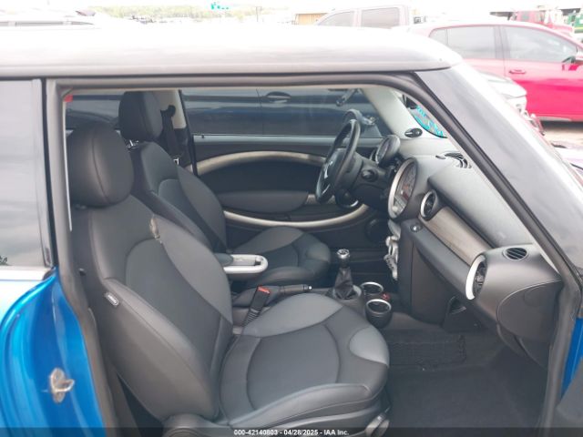 2010 MINI COOPER S WMWMF7C51ATX43070 Photo 4