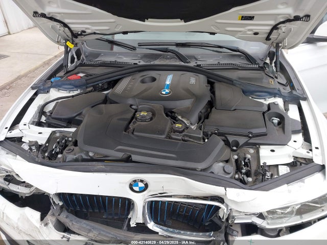 WBA8E1C55JA758457 BMW 330e Iperformance