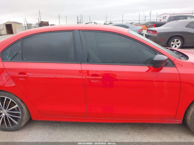 3VWD17AJ2GM285299 Volkswagen Jetta 1.8t Sport