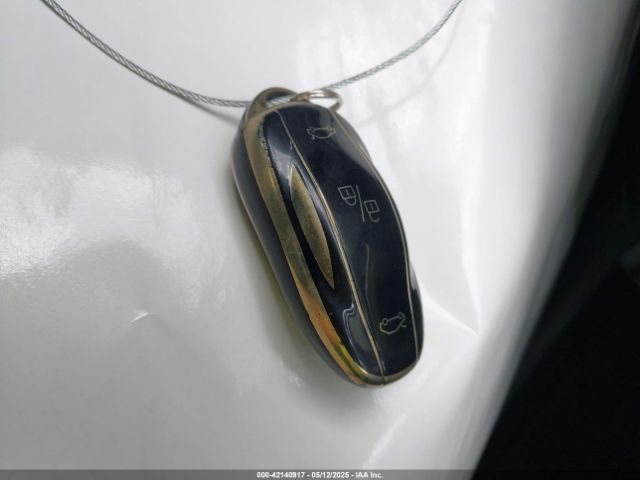 5YJSA1H1XEFP44397 Tesla Model S P85