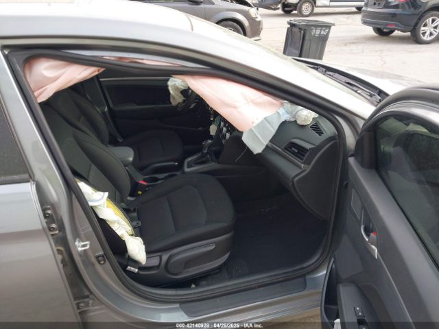 KMHD84LF3KU761288 Hyundai ELANTRA SEL