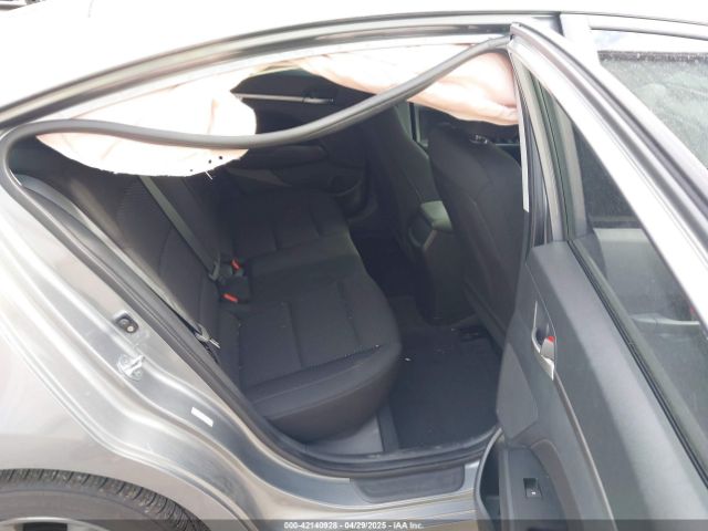 KMHD84LF3KU761288 Hyundai ELANTRA SEL