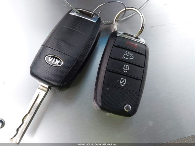 KNDPM3AC6K7599025 KIA Sportage Lx