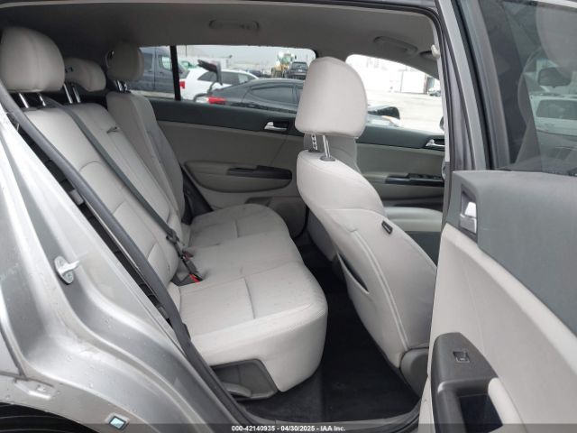 KNDPM3AC6K7599025 KIA Sportage Lx