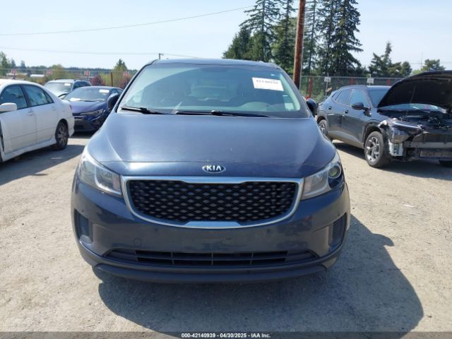 KNDMB5C11H6253379 KIA SEDONA LX