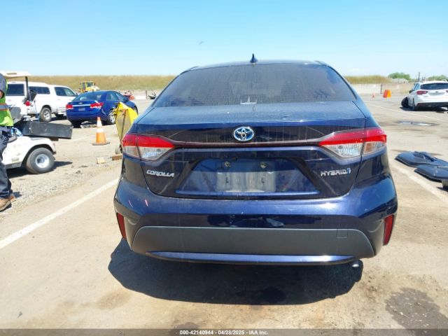 JTDEAMDE9MJ011644 Toyota Corolla Hybrid Le