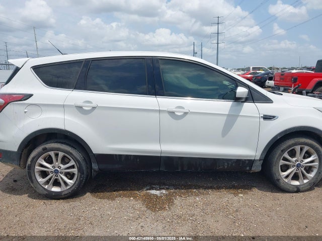 1FMCU0G95HUA69725 Ford Escape