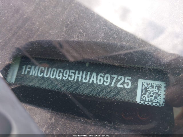 1FMCU0G95HUA69725 Ford Escape