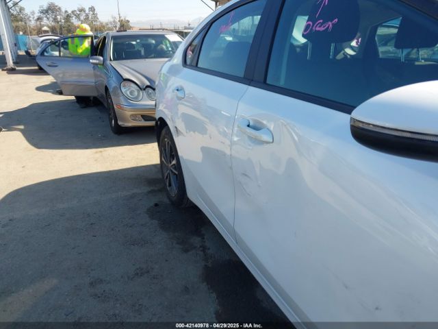3KPF24AD8PE610260 KIA Forte Lxs