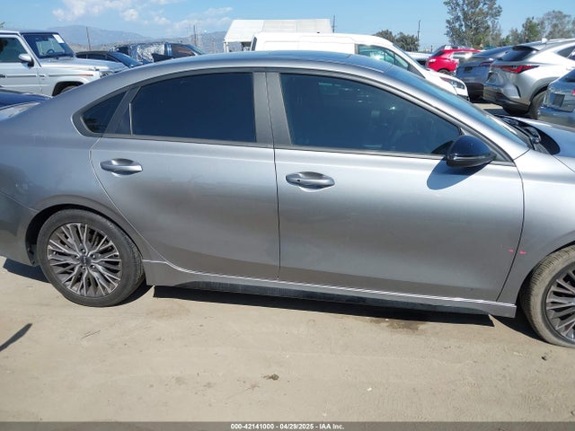 3KPF54AD7NE439859 KIA mpi nu