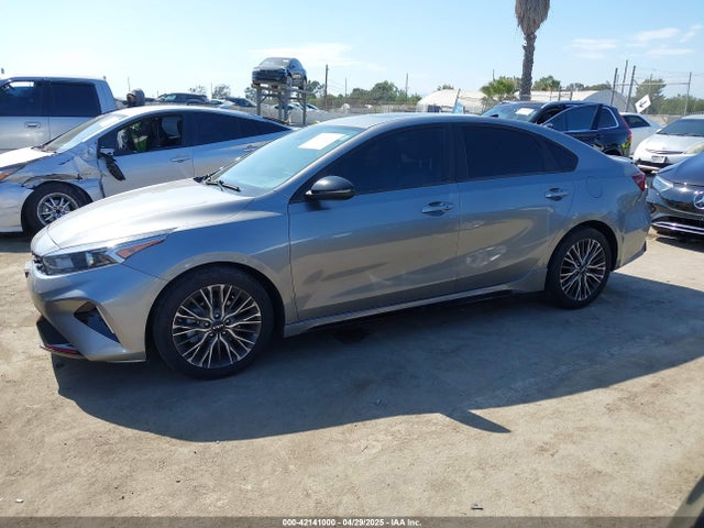 3KPF54AD7NE439859 KIA mpi nu