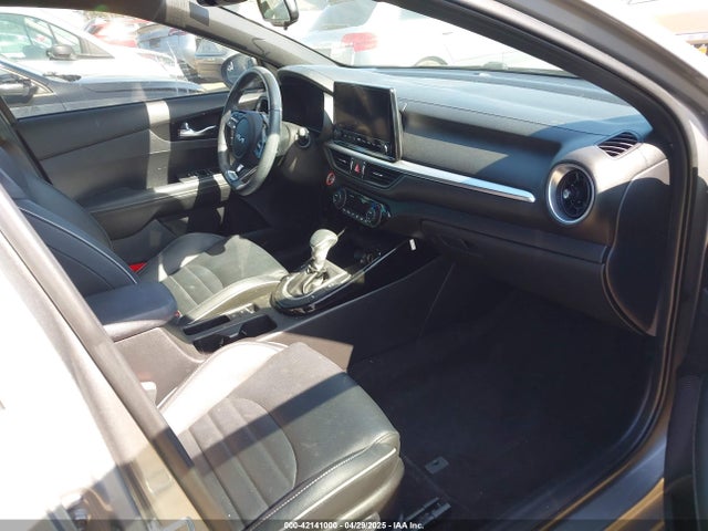 3KPF54AD7NE439859 KIA mpi nu