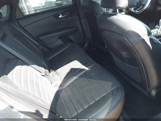 3KPF54AD7NE439859 KIA mpi nu