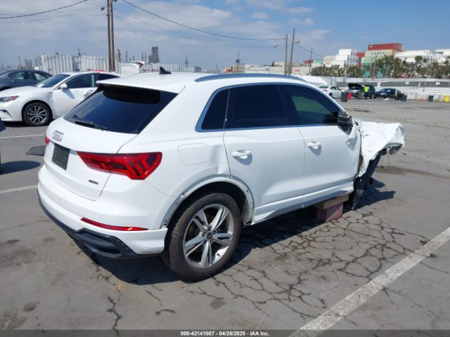 2021 AUDI Q3 WA1DECF37M1055948 Photo 3