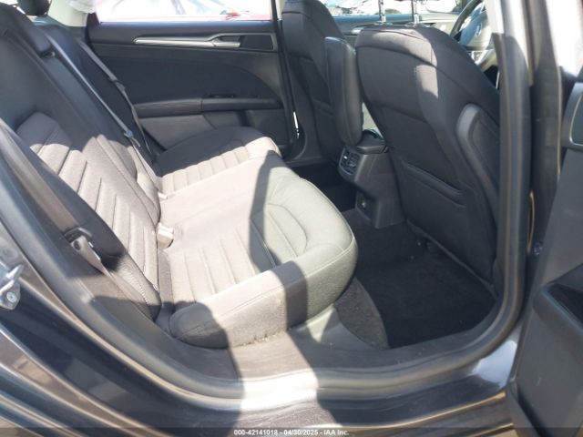 3FA6P0H77FR120030 Ford FUSION SE