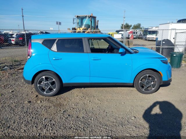 KNDJ33AU3S7259428 KIA 2025
