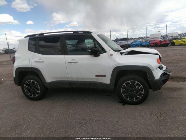 ZACNJDC15PPP67715 Jeep Renegade Trailhawk 4x4