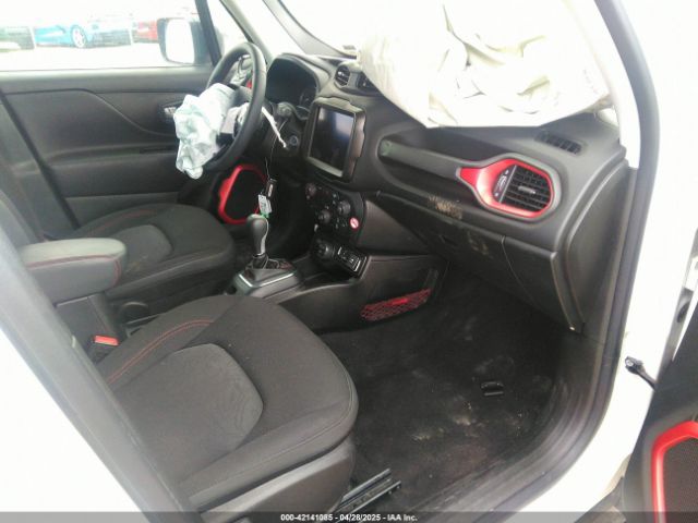 ZACNJDC15PPP67715 Jeep Renegade Trailhawk 4x4