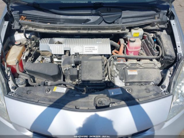 JTDKN3DU6F1978465 Toyota Prius Two