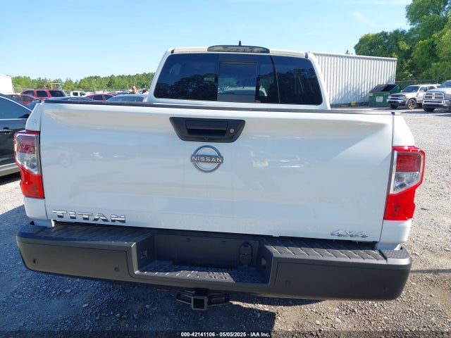 1N6AA1EC1PN114674 Nissan Titan S 4x4