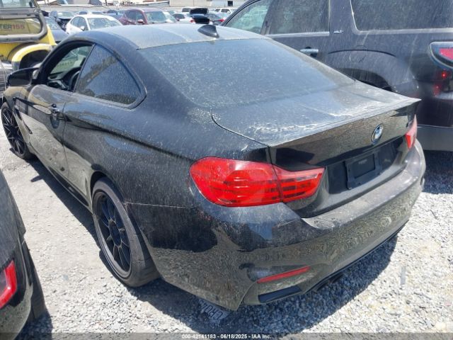 2017 BMW M4 WBS3R9C55HK709496 Photo 2