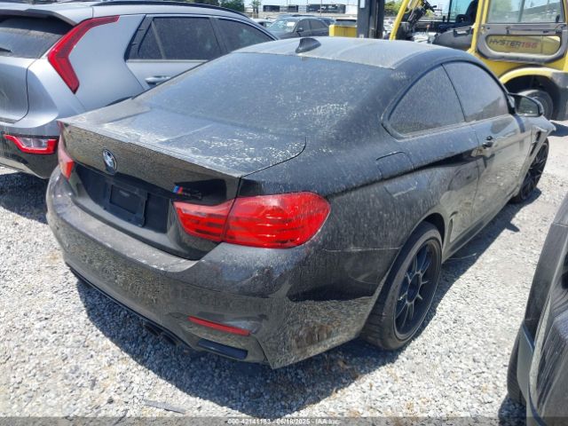 2017 BMW M4 WBS3R9C55HK709496 Photo 3