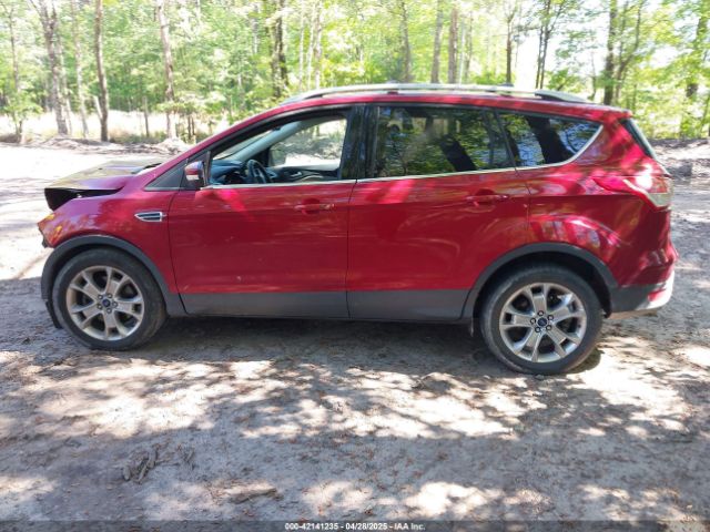 1FMCU9JX7EUB68165 Ford Escape Titanium