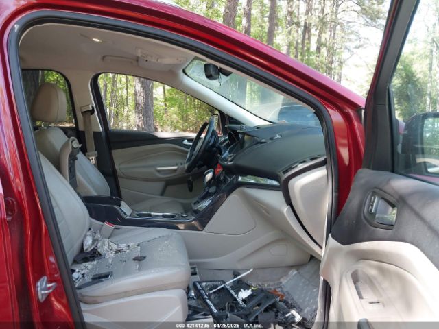 1FMCU9JX7EUB68165 Ford Escape Titanium