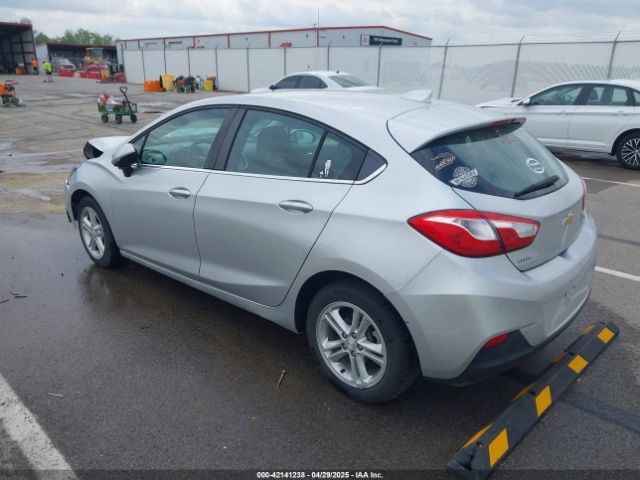 2018 CHEVROLET CRUZE 3G1BE6SMXJS610052 Photo 2