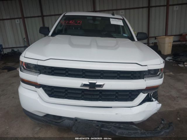 1GCVKPEC8JZ286608 Chevrolet Silverado 1500 Custom
