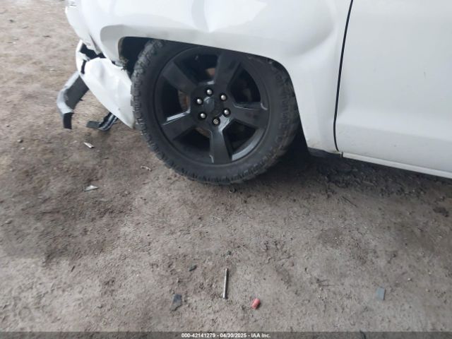 1GCVKPEC8JZ286608 Chevrolet Silverado 1500 Custom