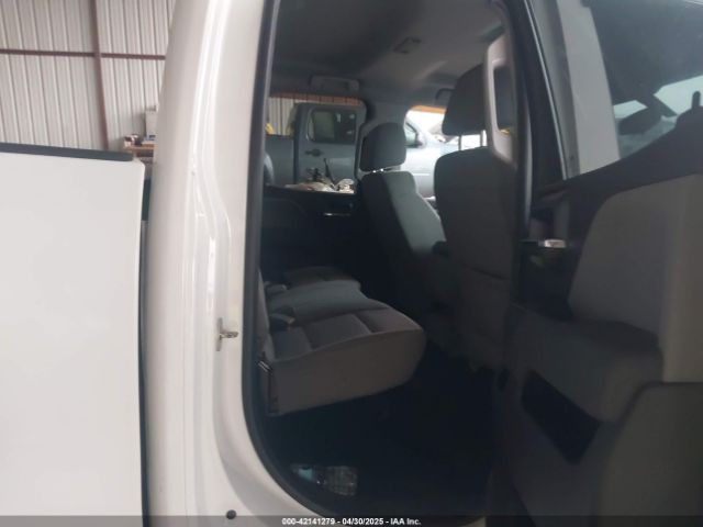 1GCVKPEC8JZ286608 Chevrolet Silverado 1500 Custom