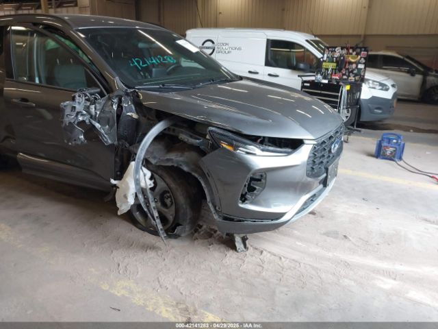 1FMCU9MN6PUA10350 Ford dragon gtdi