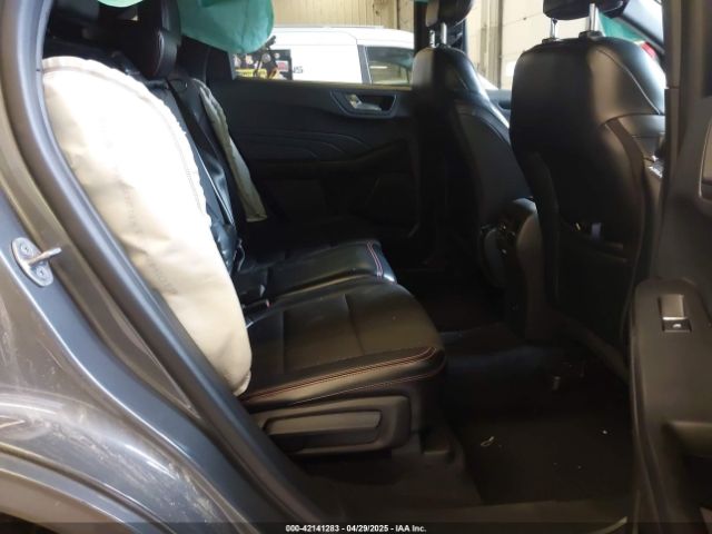1FMCU9MN6PUA10350 Ford dragon gtdi