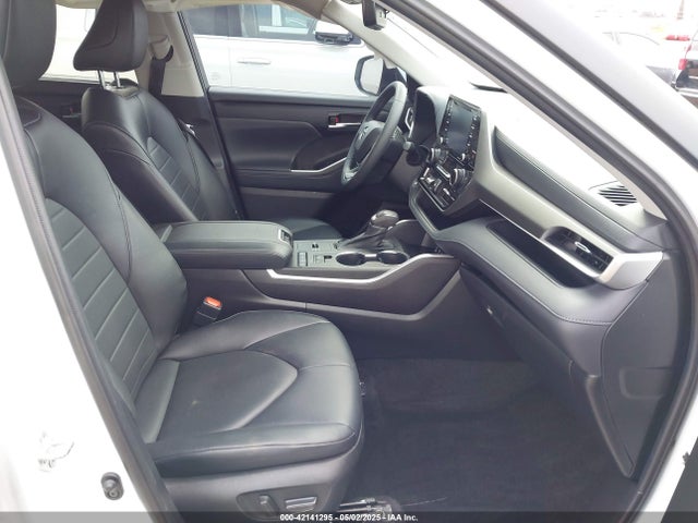 Toyota Highlander Xle 2022 5TDHZRAH9NS092425 Image 5