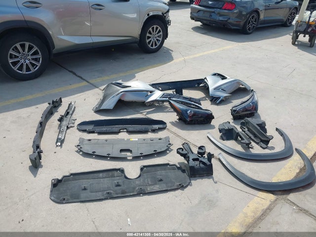 JTJBARBZ2J2171177 Lexus NX 300