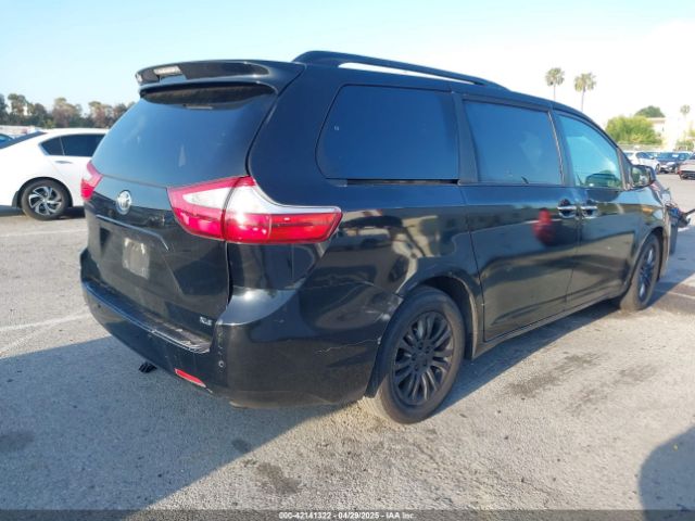 5TDYZ3DC0HS876848 Toyota Sienna Xle/limited