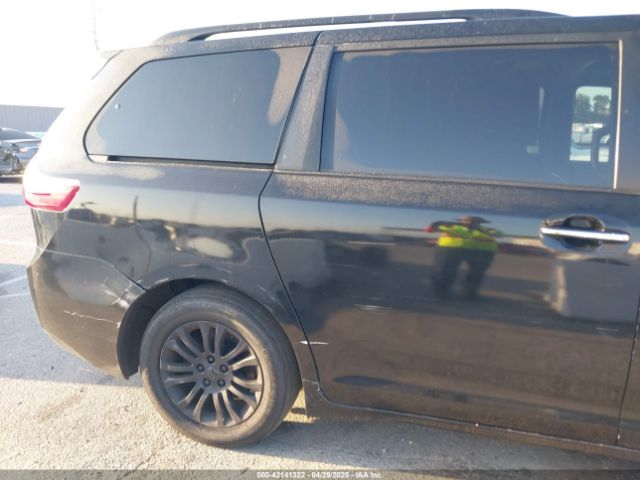 5TDYZ3DC0HS876848 Toyota Sienna Xle/limited