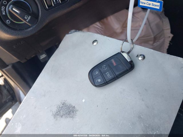2C3CCABG1FH755655 Chrysler 2015