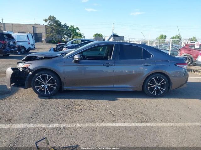 4T1B11HK1KU840586 Toyota CAMRY SE