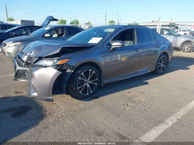 4T1B11HK1KU840586 Toyota CAMRY SE