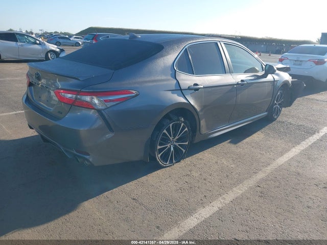 4T1B11HK1KU840586 Toyota CAMRY SE