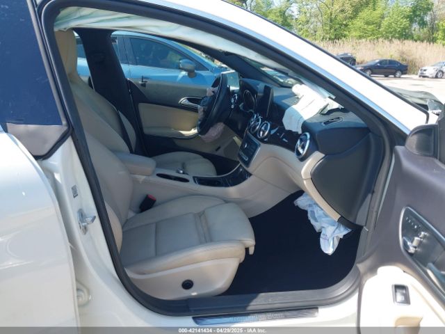 WDDSJ4GB9JN529347 Mercedes-Benz CLA 250 4MATIC