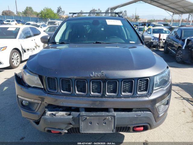 3C4NJDDB3KT759849 Jeep Compass Trailhawk 4x4