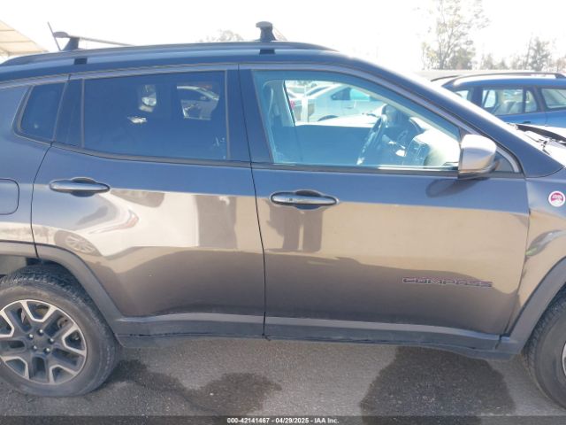 3C4NJDDB3KT759849 Jeep Compass Trailhawk 4x4