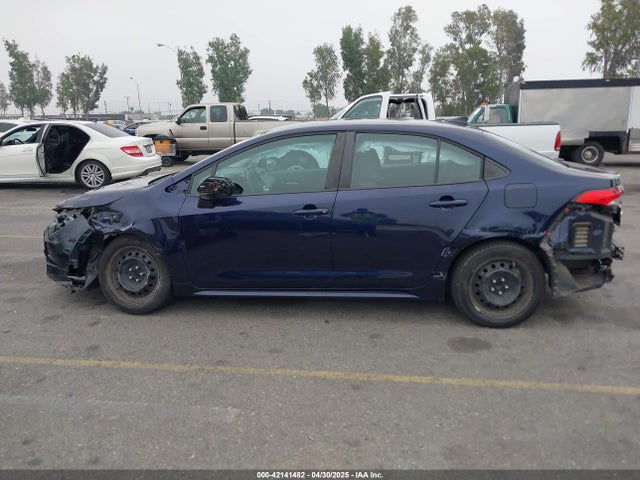 5YFEPRAE8LP106139 Toyota COROLLA LE