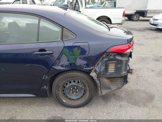 5YFEPRAE8LP106139 Toyota COROLLA LE