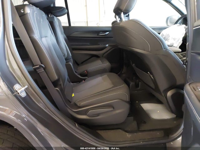 1C4RJKAG4S8631317 Jeep Grand Cherokee L Laredo 4x4